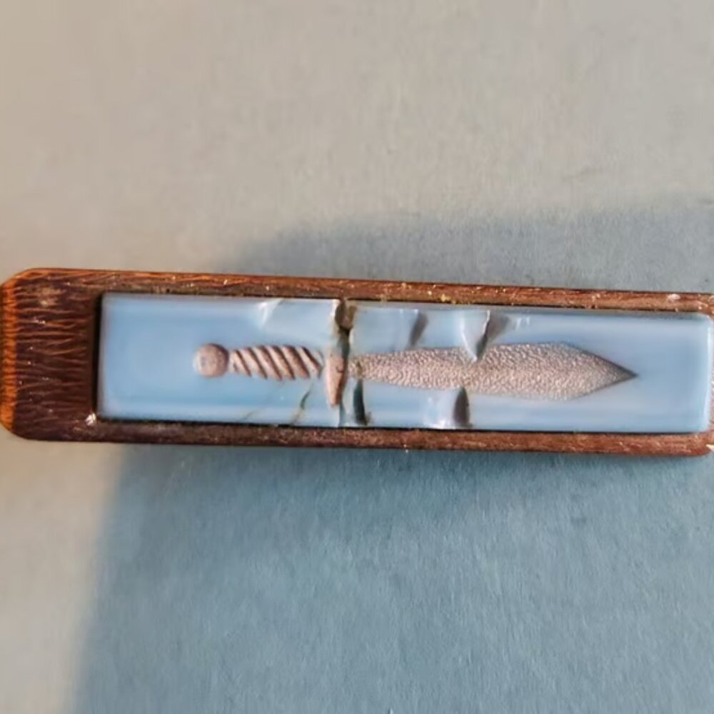 Vintage sw o rd design tie clip  ESTATE PIECE